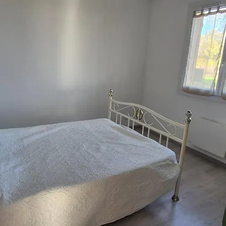 Semesterbostad Maison Au Milieu Des Vignes Cazaubon